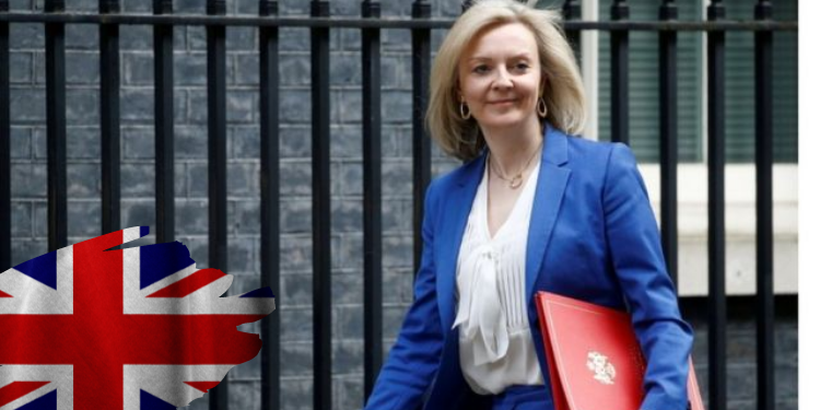 Liz Truss, İngiltere tarihindeki ikinci kadın Dışişleri Bakanı